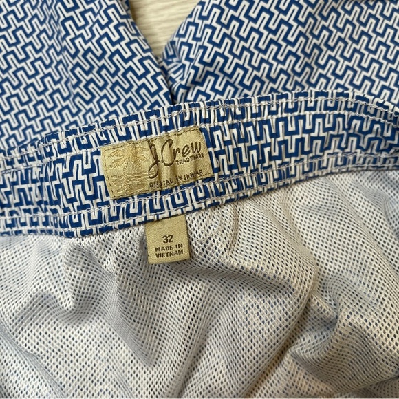 J. Crew Mid Length 7” Blue White Swim Lined Shorts Trunks Mens Size 32 - Picture 5 of 15